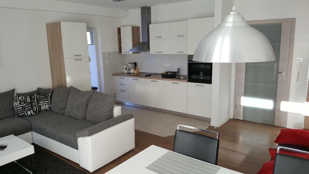 Arena Apartment 5-Stars Premium-Accommodation マカルスカ エクステリア 写真